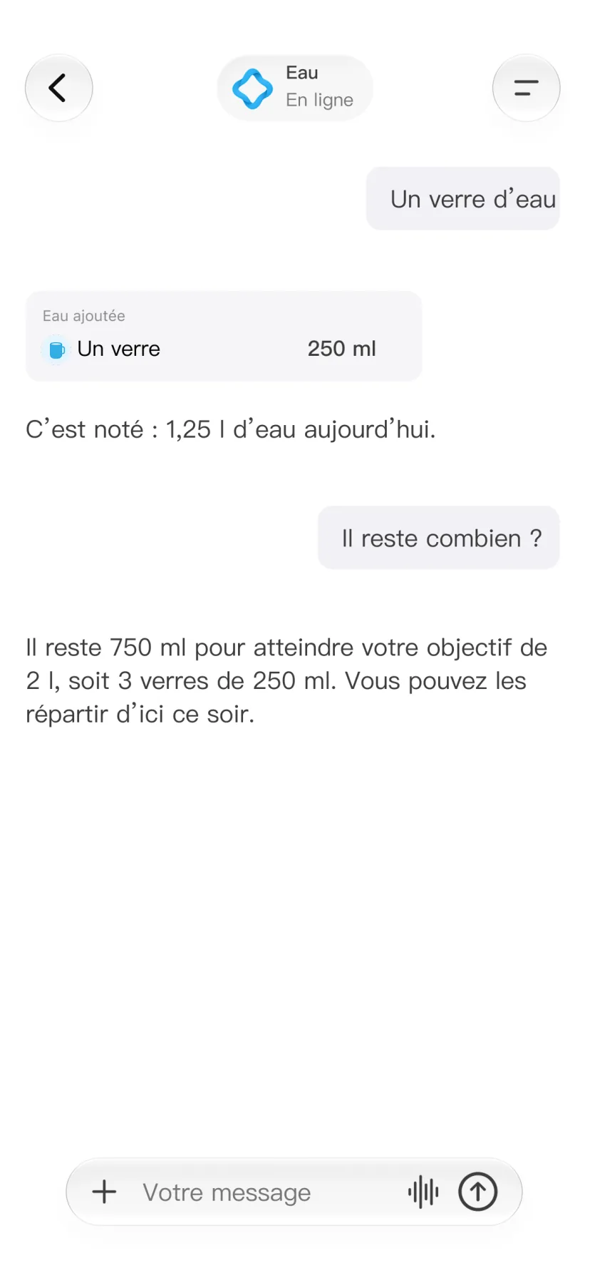 Conversation CalMind avec la consommation d’eau et un objectif quotidien